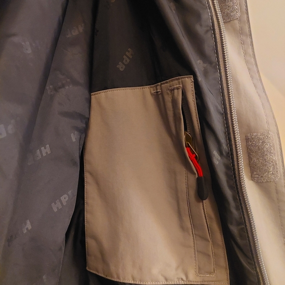 Bass Pro Men's HPR Bone Dry Rain Jacket - Picture 13 of 13